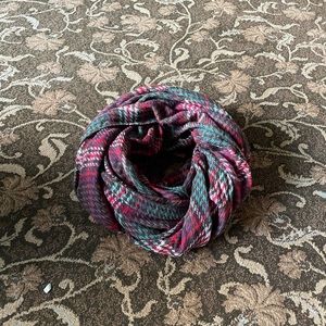 Infinity scarf